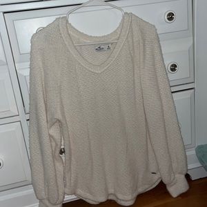 White Sweater that is very comfortable and fits very well!!